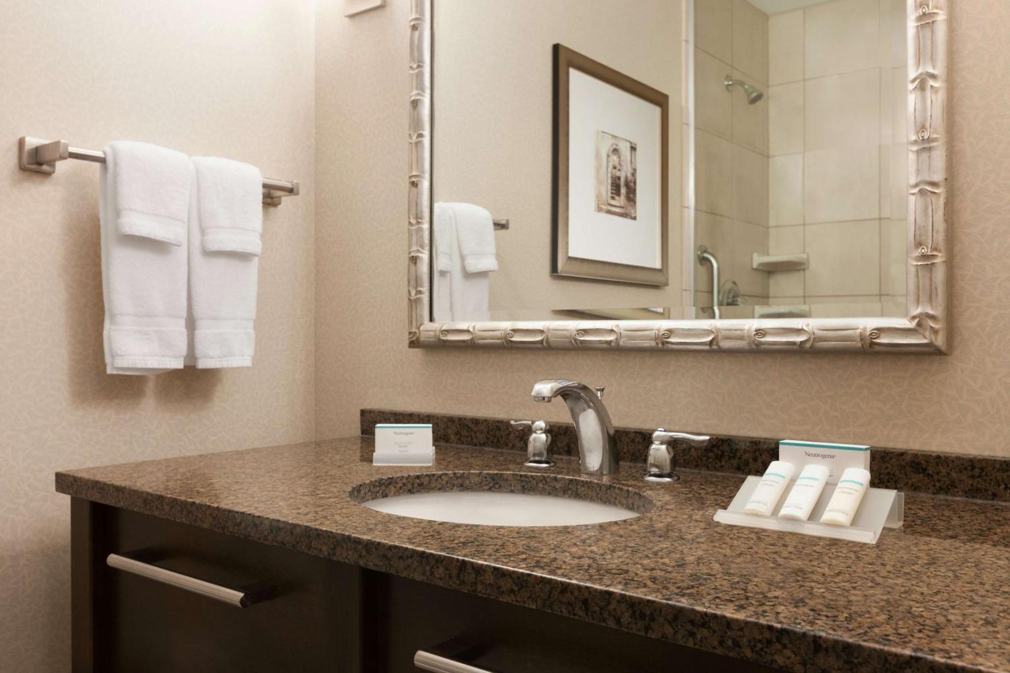 Hilton Garden Inn Dulles North Ashburn Esterno foto