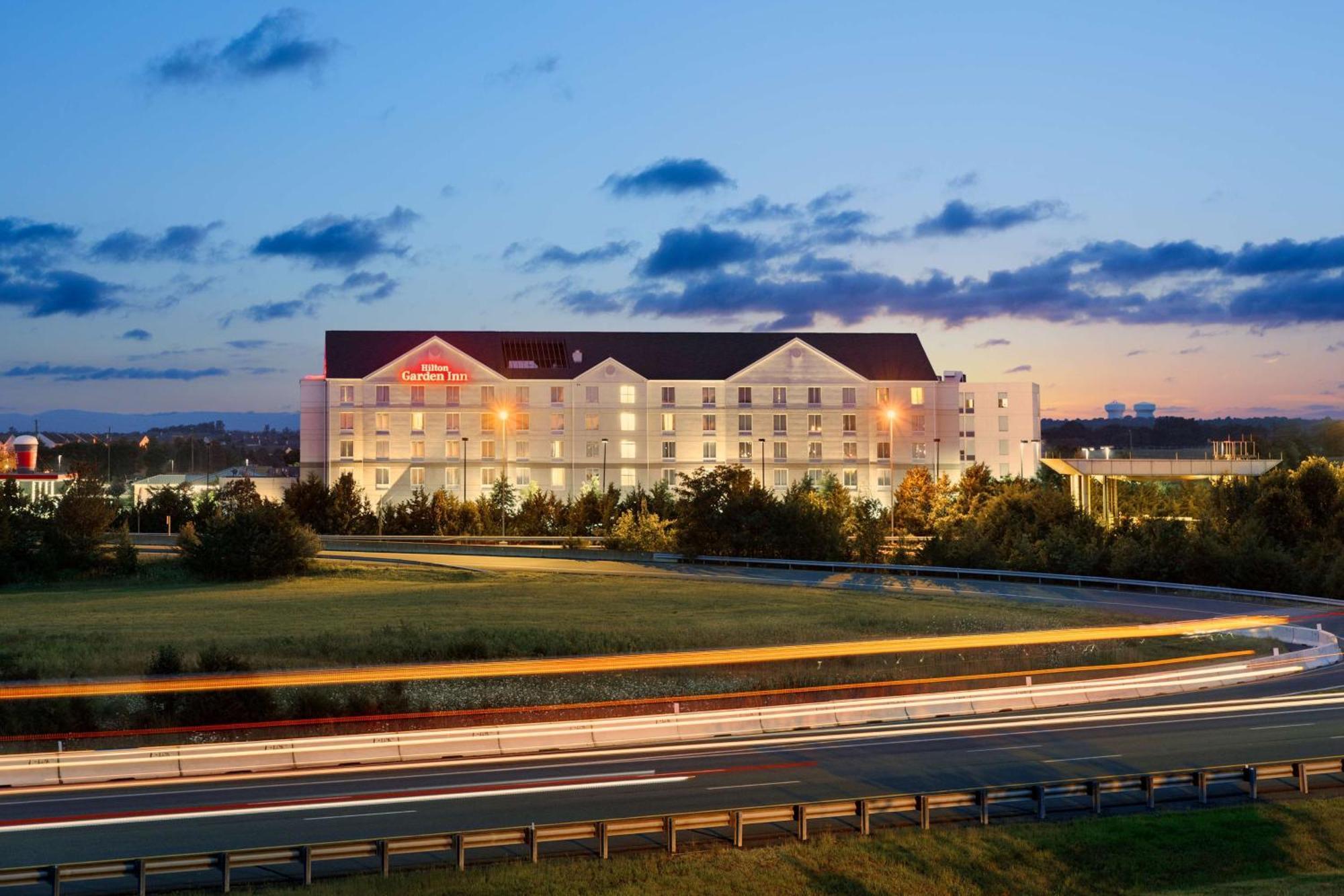 Hilton Garden Inn Dulles North Ashburn Esterno foto